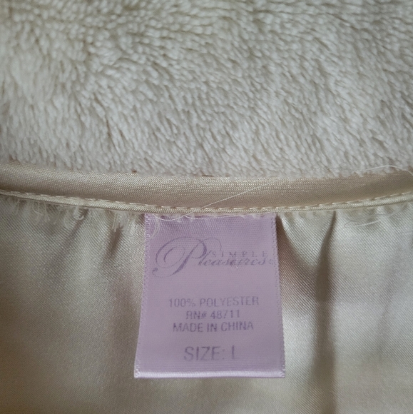 Simple Pleasures cream button up robe - Picture 2 of 2